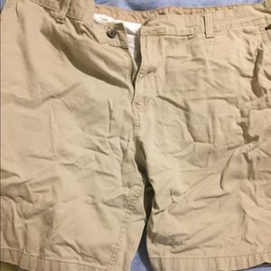 Men’s shorts size 44. Faded glory.